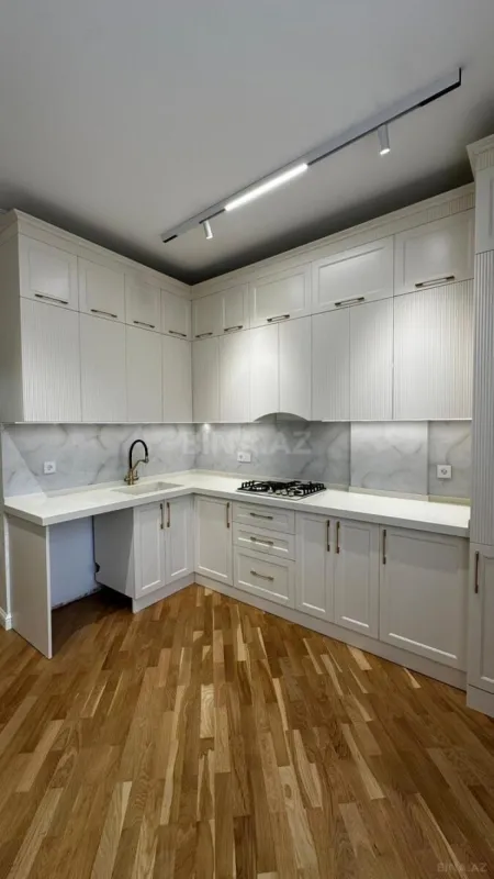 Satılır 2 otaqlı mənzil 74 m²