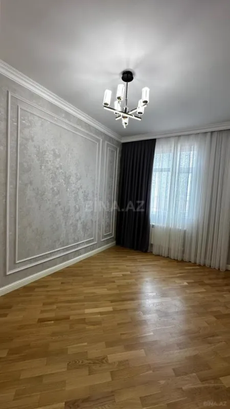 Satılır 2 otaqlı mənzil 74 m²