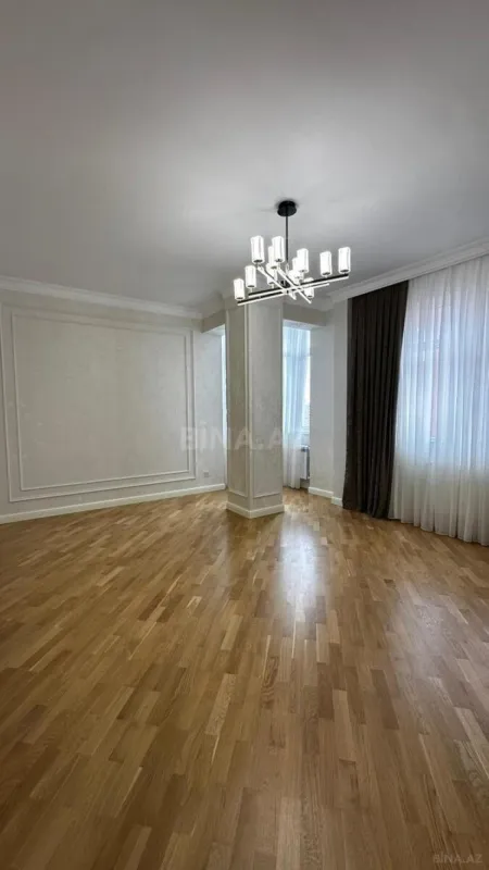 Satılır 2 otaqlı mənzil 74 m²