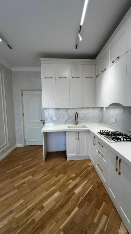 Satılır 2 otaqlı mənzil 74 m²