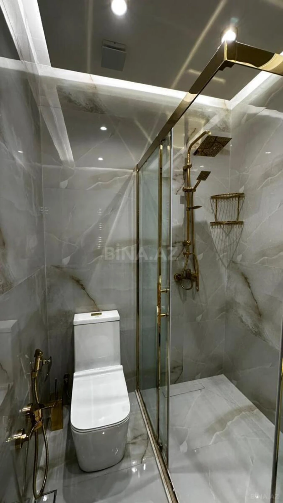 Satılır 2 otaqlı mənzil 74 m²