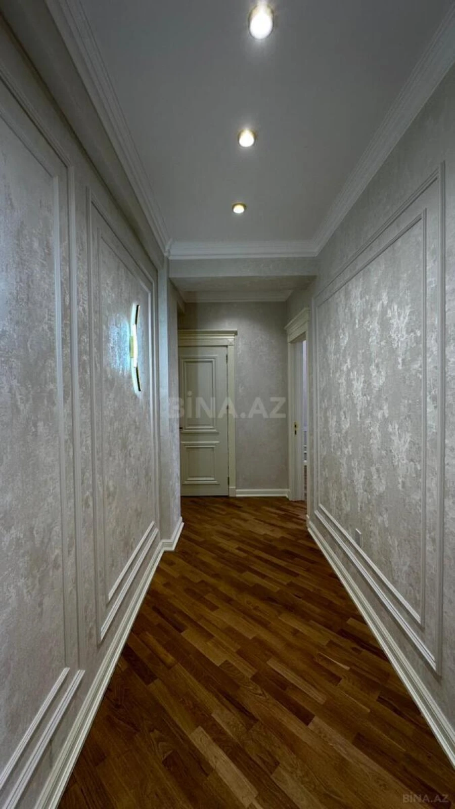 Satılır 2 otaqlı mənzil 74 m²