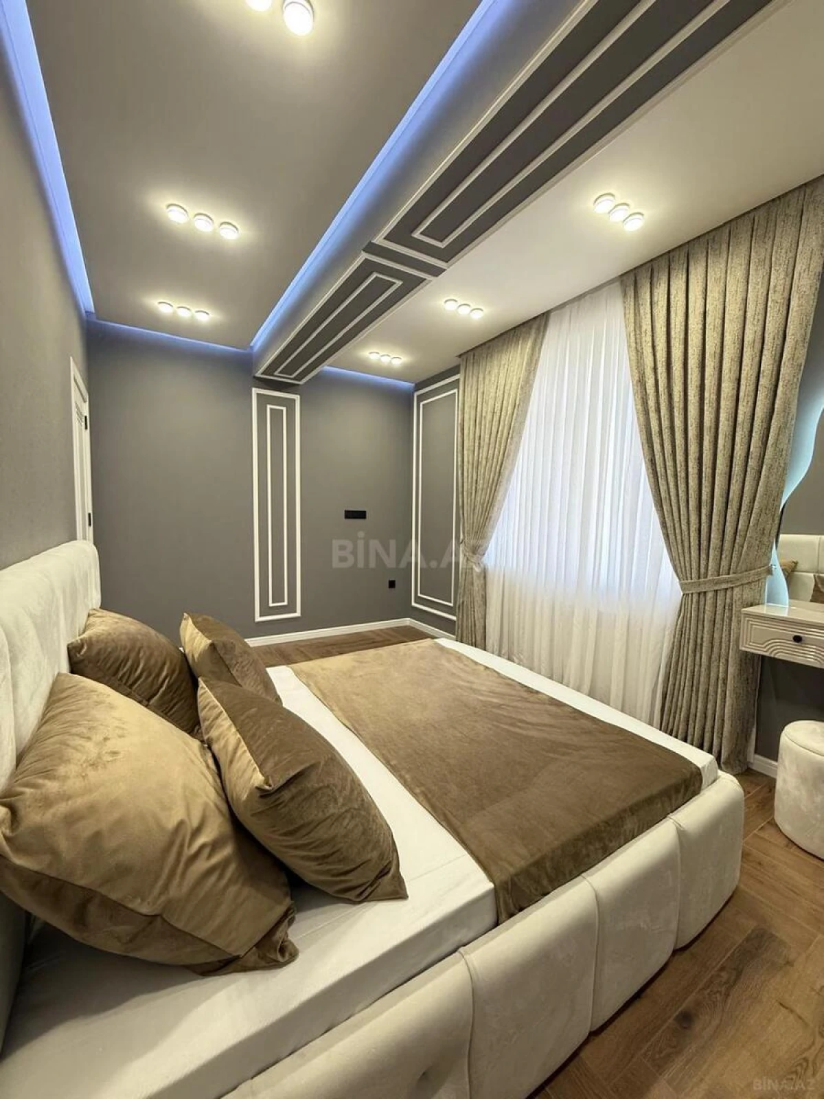 Satılır 3 otaqlı mənzil 105 m²