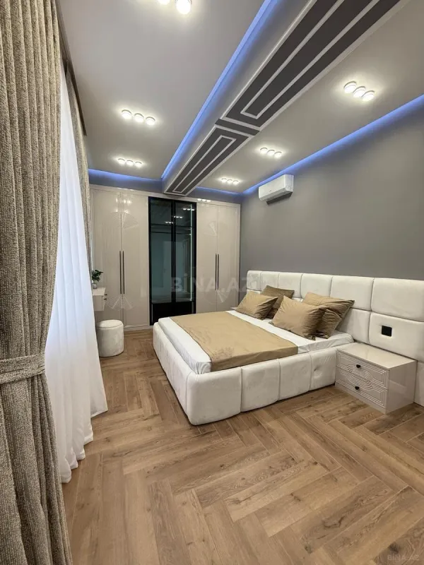 Satılır 3 otaqlı mənzil 105 m²