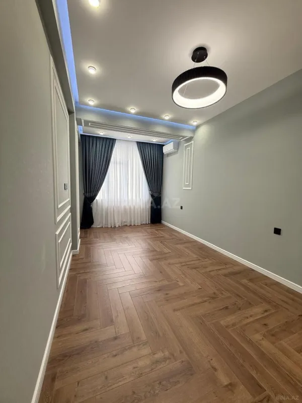 Satılır 3 otaqlı mənzil 105 m²
