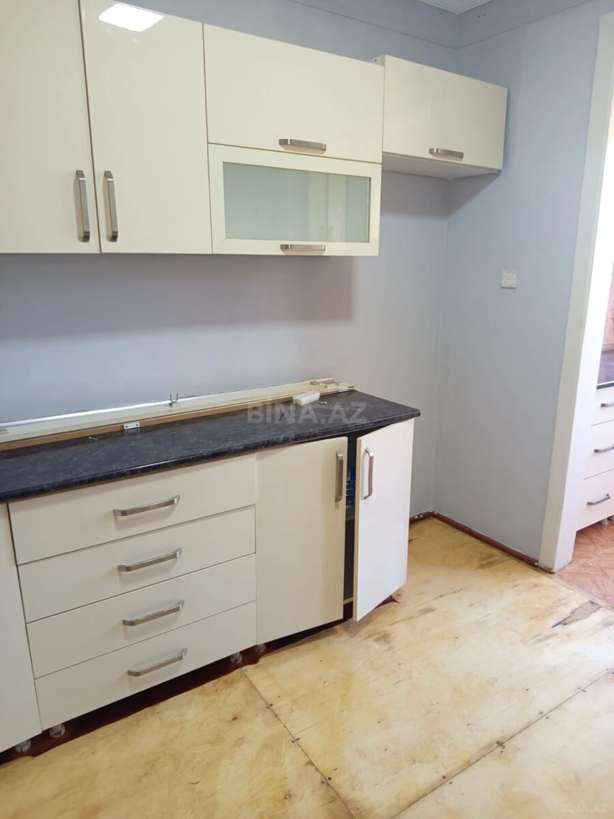 Satılır 3 otaqlı mənzil 100 m²