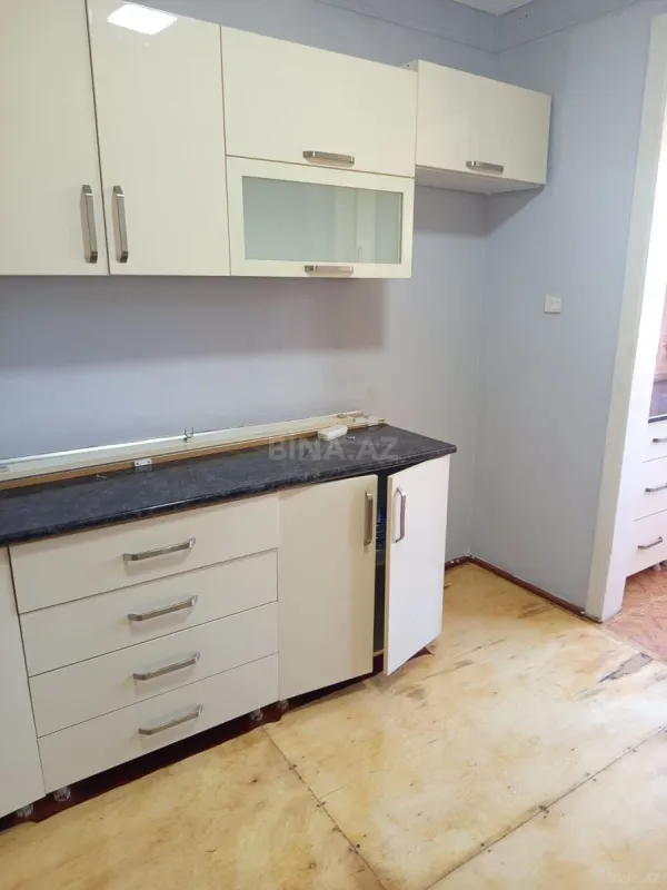 Satılır 3 otaqlı mənzil 100 m²