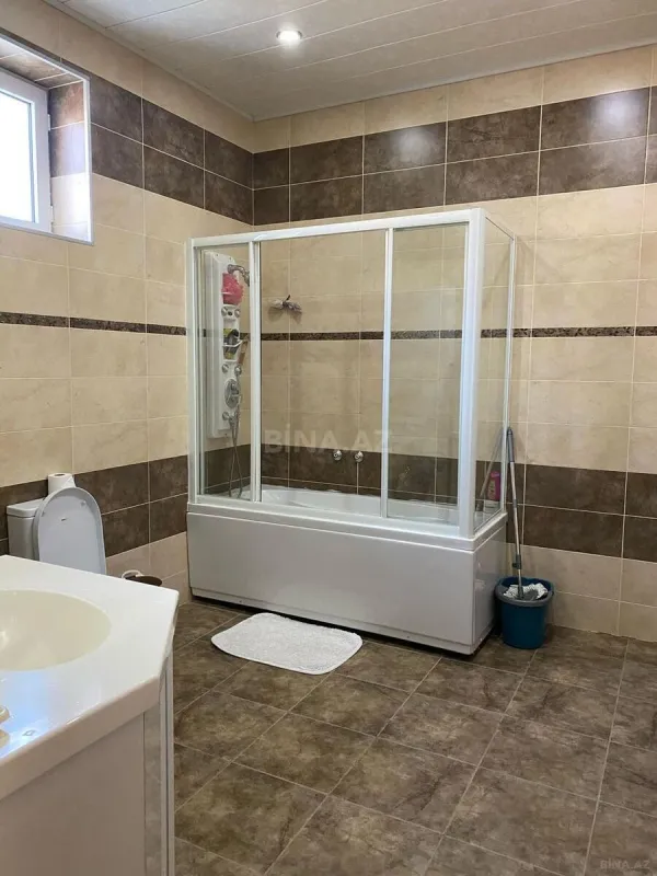 Satılır 7 otaqlı həyət evi 410 m²