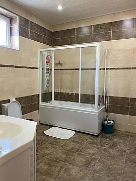 Satılır 7 otaqlı həyət evi 410 m²