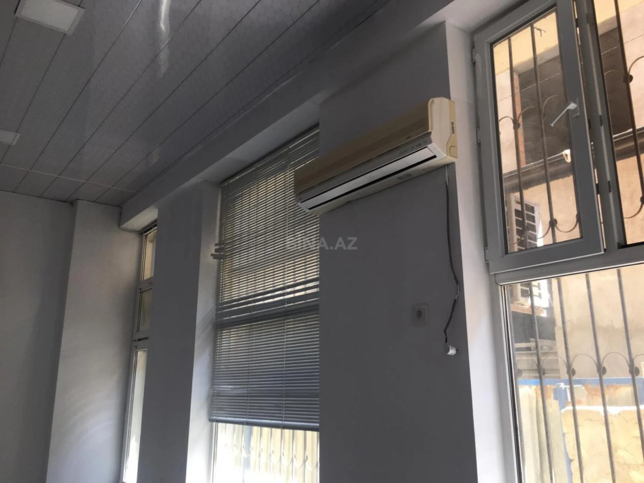 Satılır obyekt 136 m²