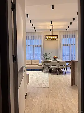 Satılır 4 otaqlı mənzil 136 m²