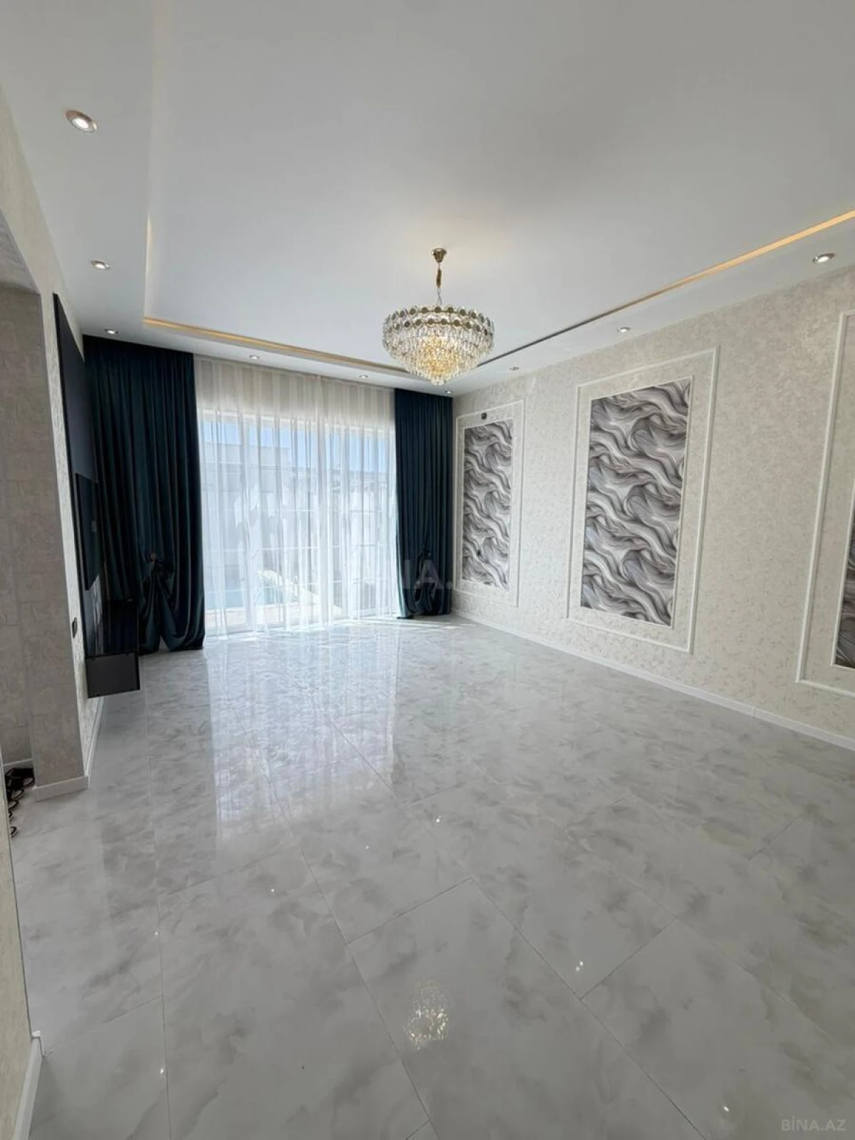 Satılır 4 otaqlı həyət evi 140 m²