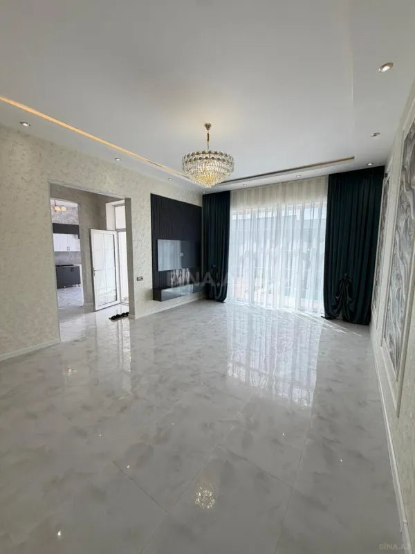 Satılır 4 otaqlı həyət evi 140 m²
