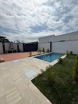 Satılır 4 otaqlı həyət evi 140 m²