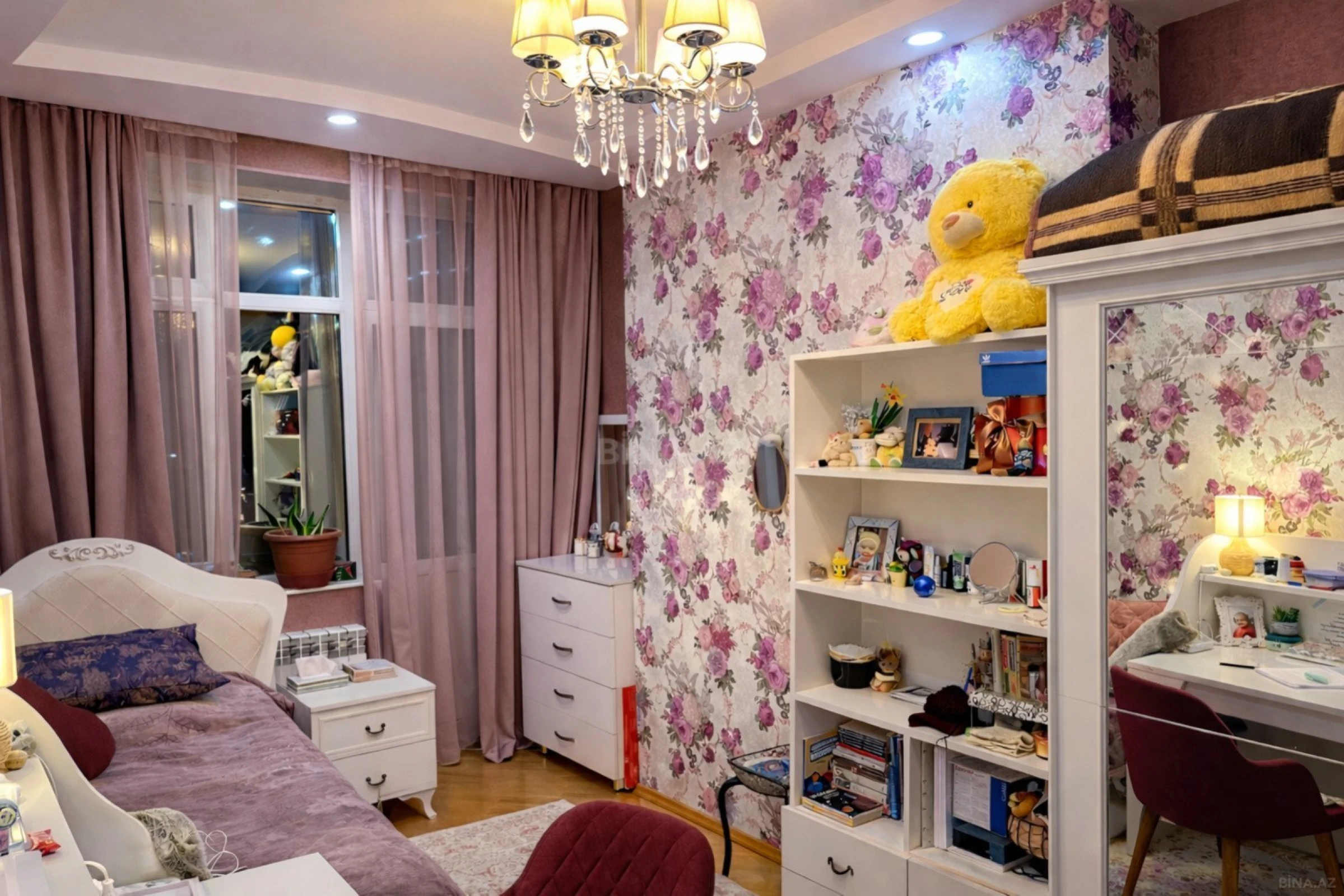 Satılır 3 otaqlı mənzil 96 m²