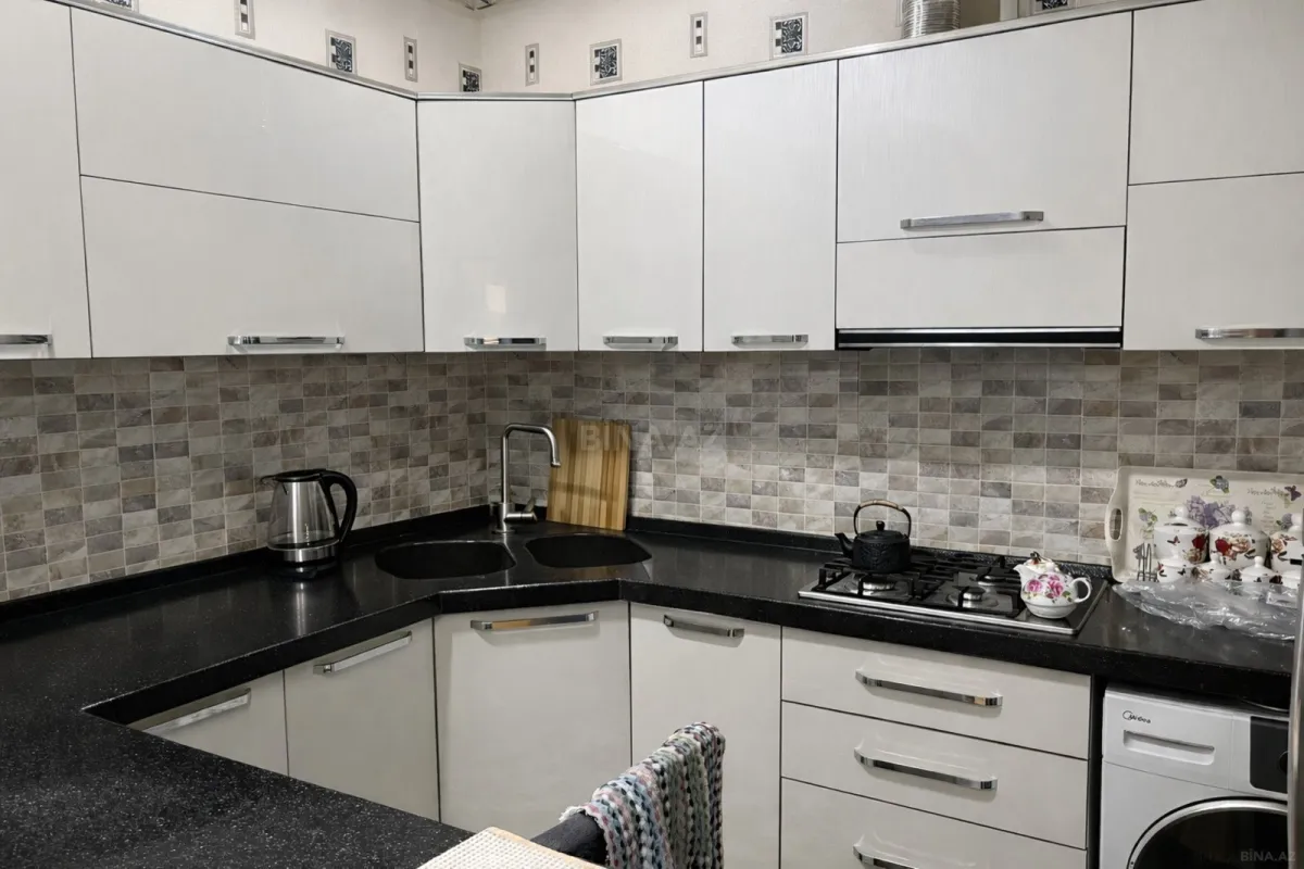 Satılır 3 otaqlı mənzil 96 m²