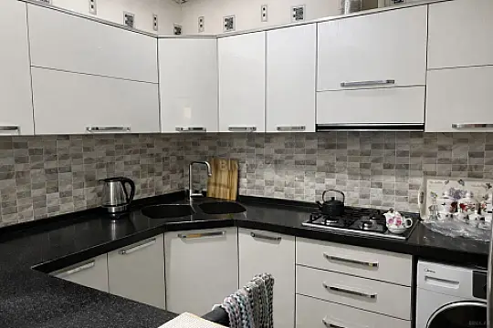 Satılır 3 otaqlı mənzil 96 m²