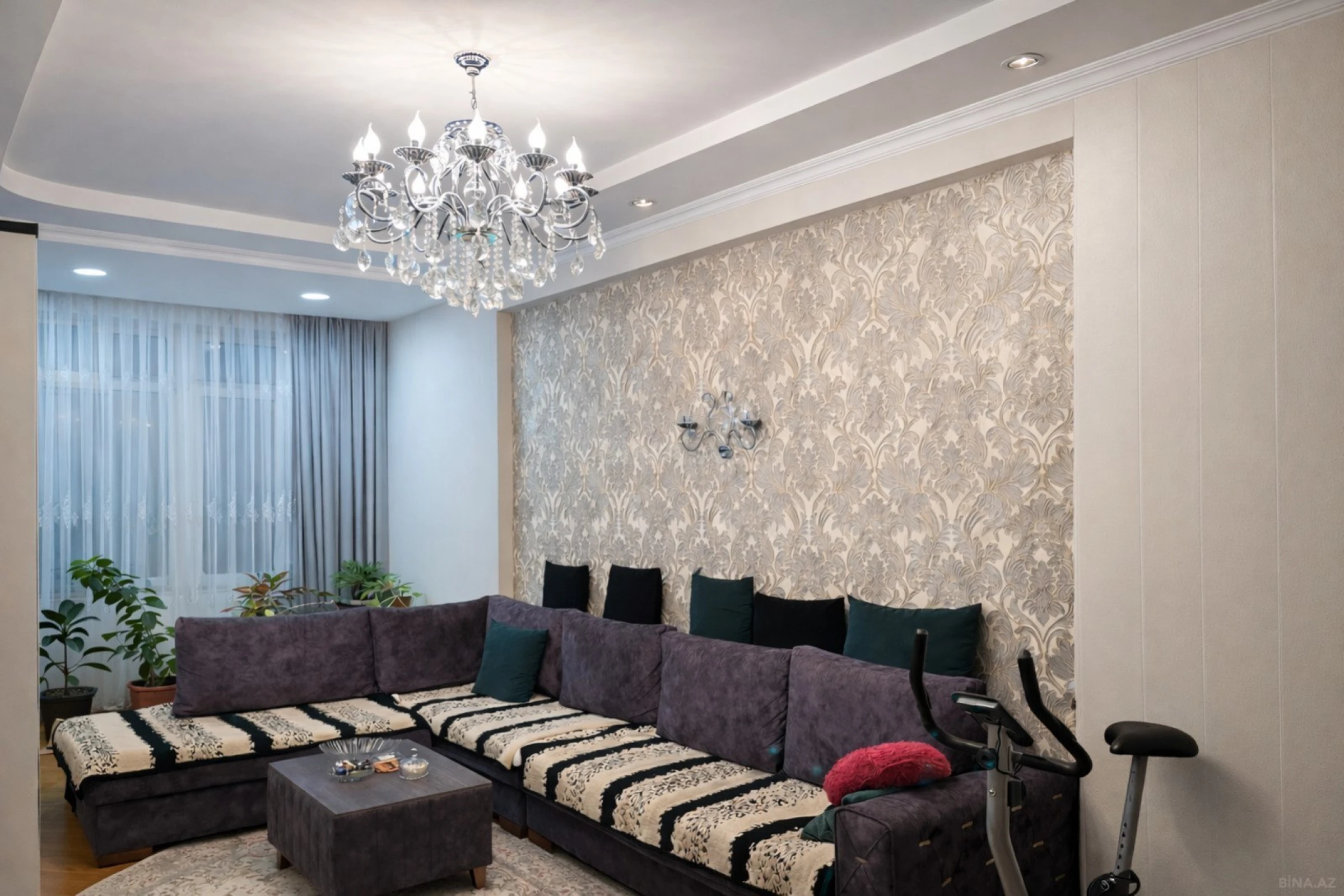 Satılır 3 otaqlı mənzil 96 m²
