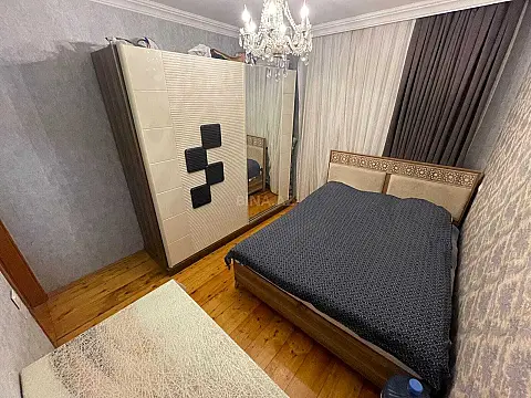 Satılır 2 otaqlı mənzil 65 m²