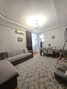 Satılır 2 otaqlı mənzil 62 m² — Bakı, İnşaatçılar 2 otaq 62.00 m²