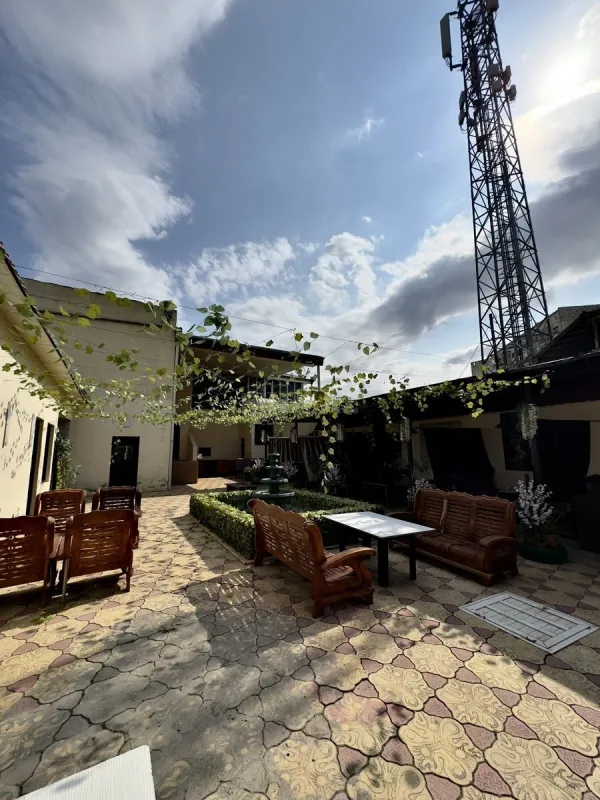 Satılır obyekt 400 m²