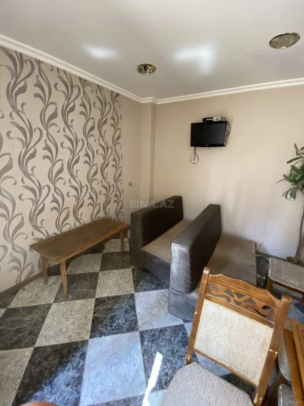 Satılır obyekt 400 m²