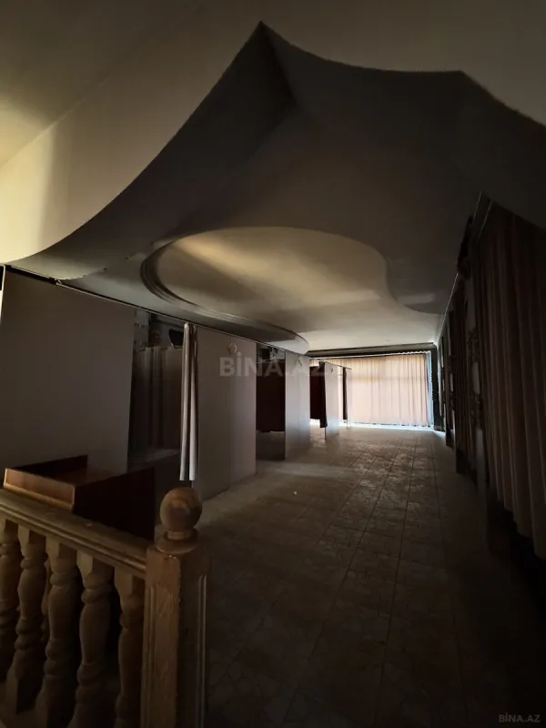 Satılır obyekt 400 m²