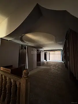 Satılır obyekt 400 m²