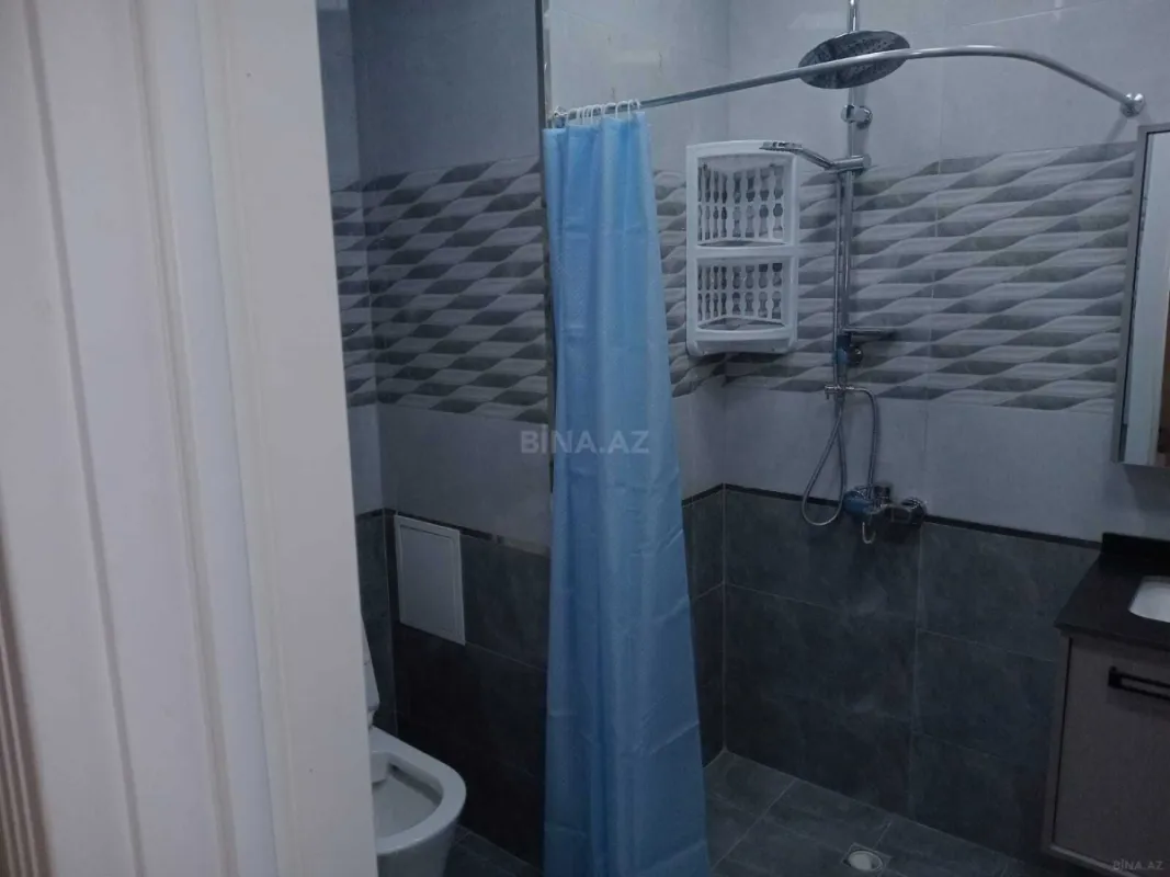 Kirayə verilir 3 otaqlı mənzil 130 m²
