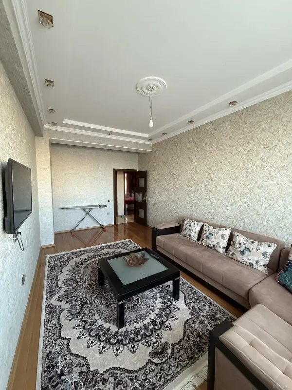 Kirayə verilir 3 otaqlı mənzil 75 m²