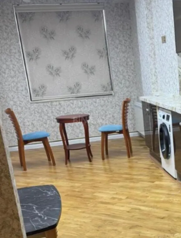 Kirayə verilir 2 otaqlı mənzil 47 m²