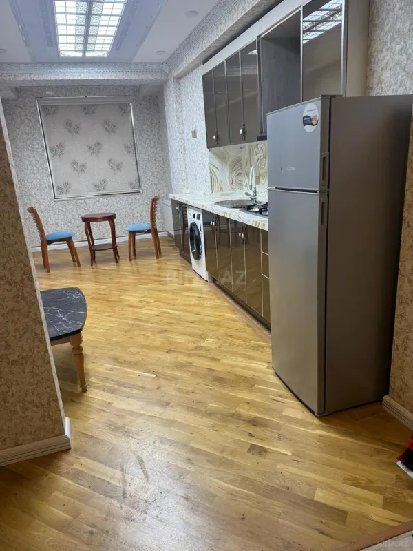 Kirayə verilir 2 otaqlı mənzil 47 m²