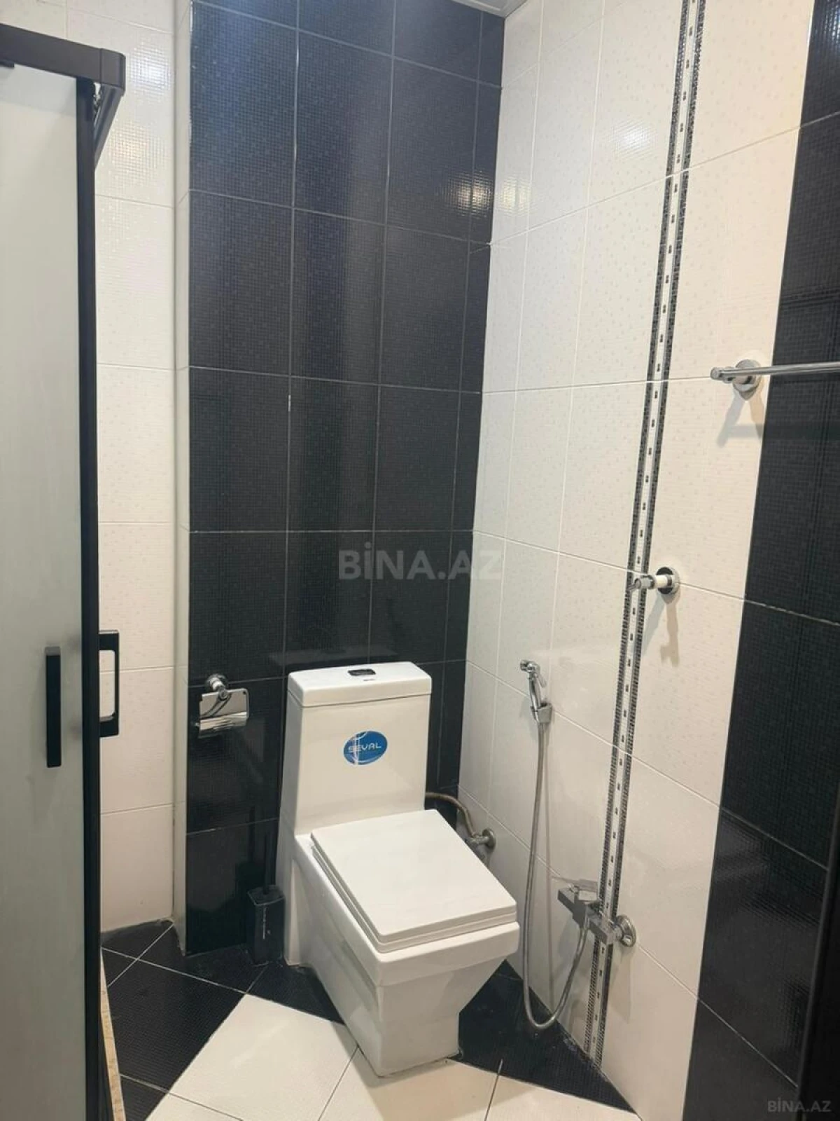 Kirayə verilir 2 otaqlı mənzil 70 m²