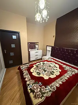 Kirayə verilir 2 otaqlı mənzil 70 m²