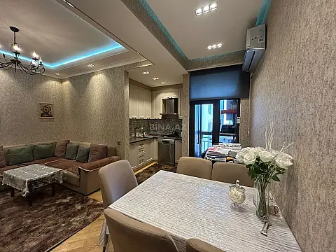 Satılır 2 otaqlı mənzil 63 m²