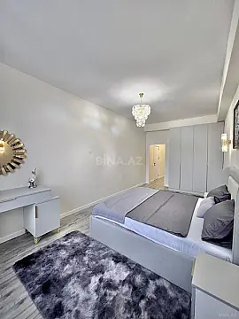 Satılır 2 otaqlı mənzil 103 m²