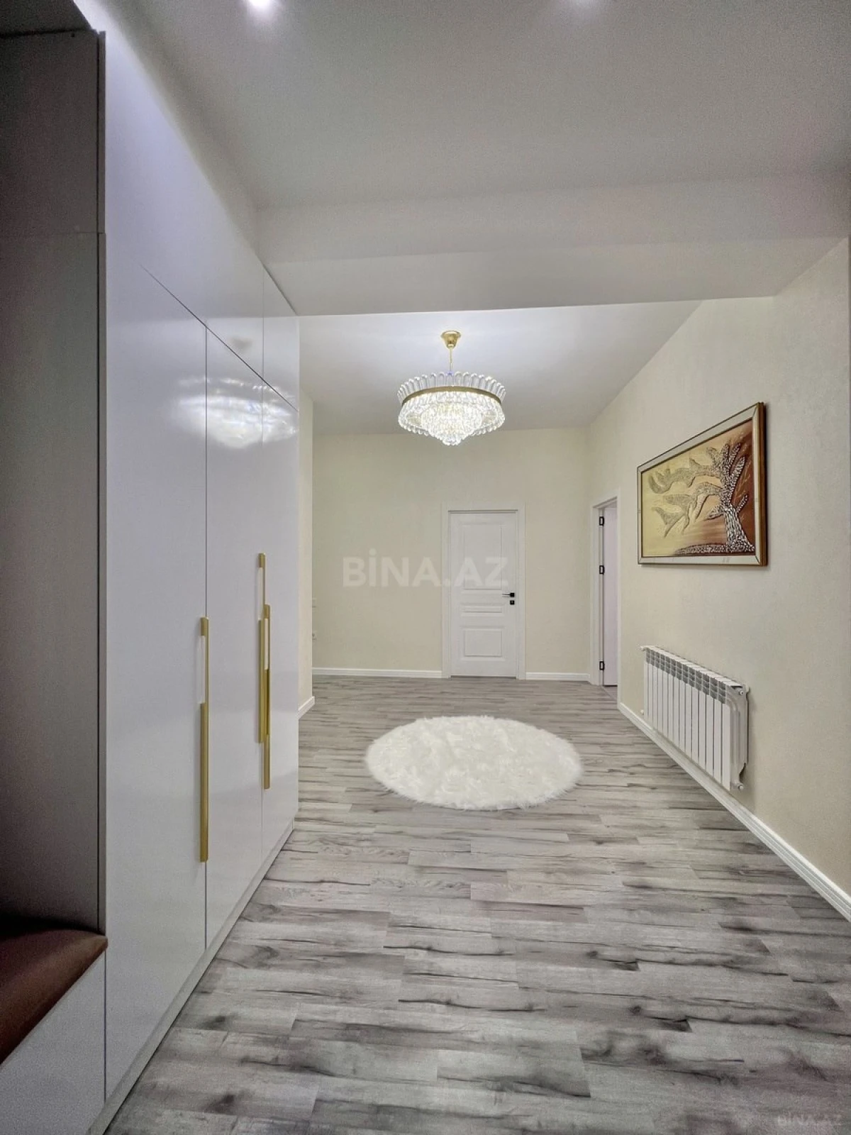 Satılır 2 otaqlı mənzil 103 m²
