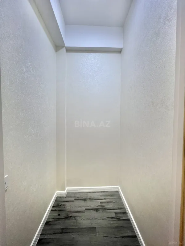 Satılır 2 otaqlı mənzil 103 m²