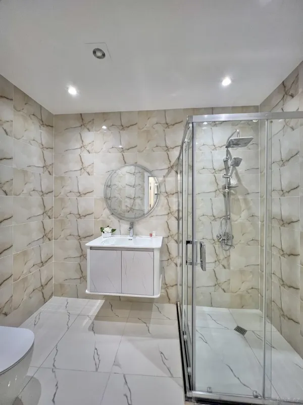 Satılır 2 otaqlı mənzil 103 m²