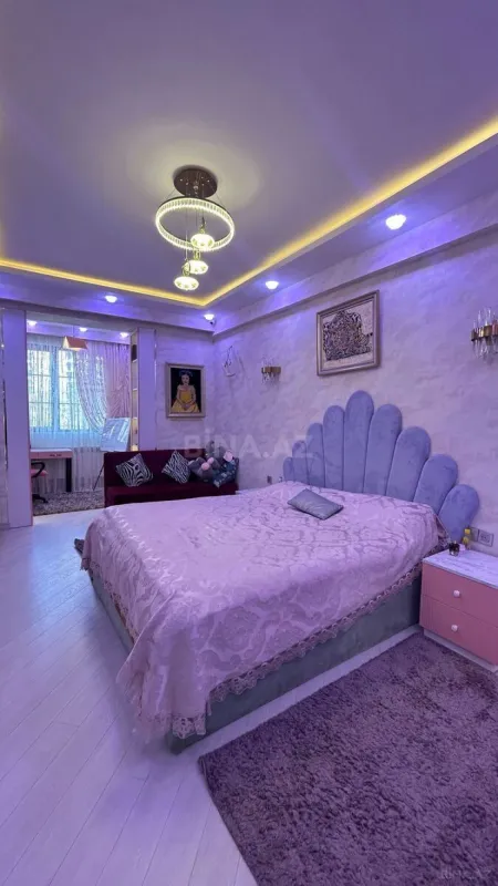 Kirayə verilir 5 otaqlı mənzil 200 m²