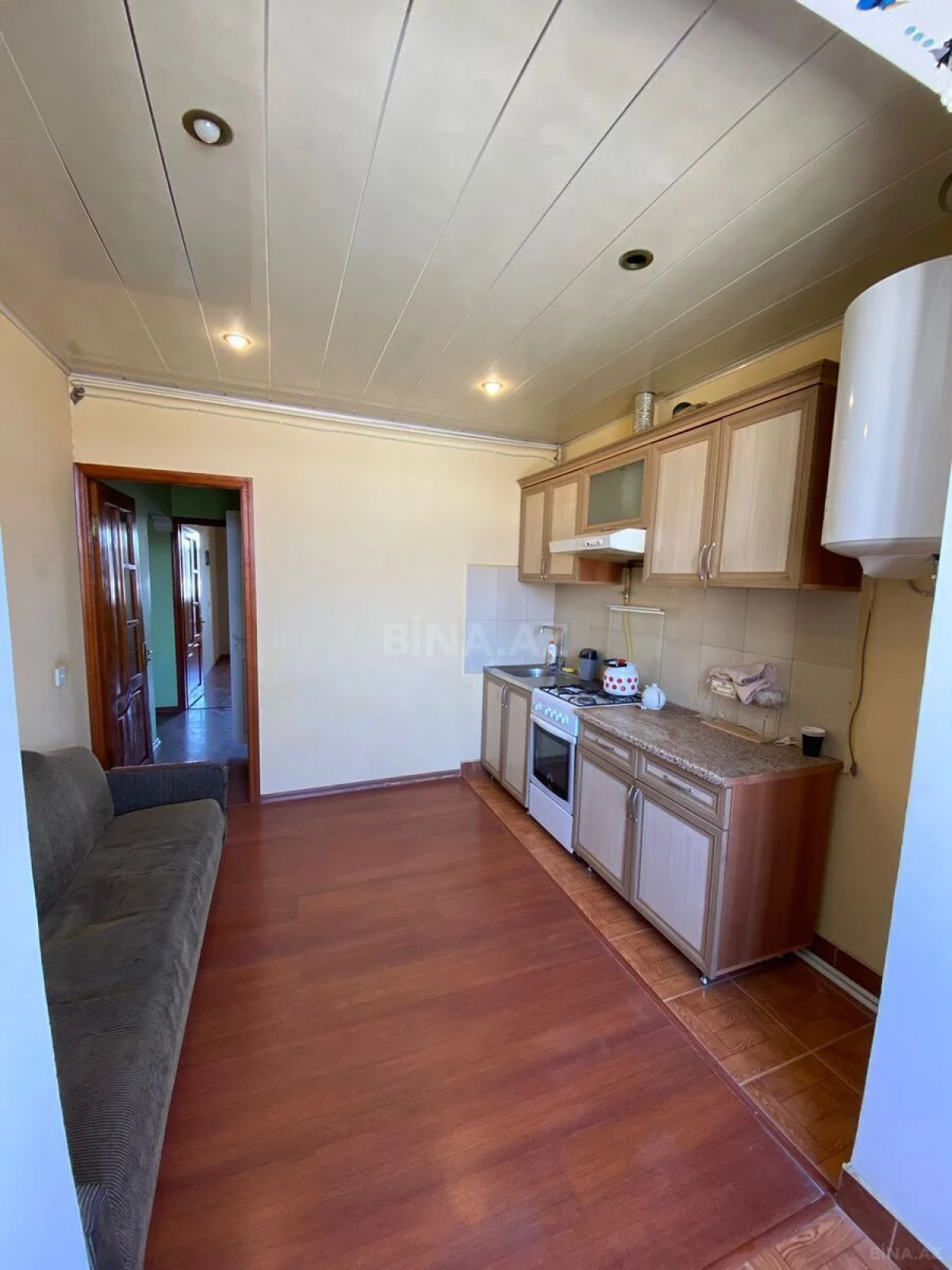 Satılır 4 otaqlı mənzil 101 m²