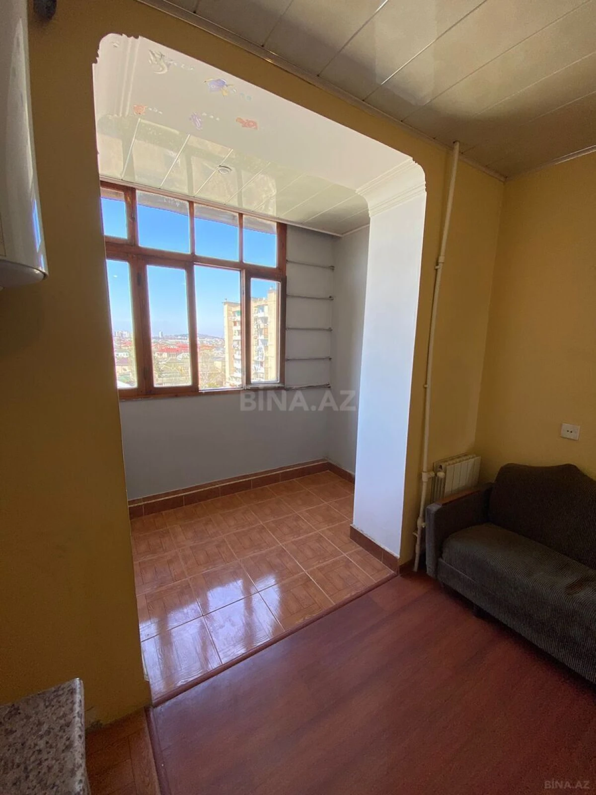 Satılır 4 otaqlı mənzil 101 m²