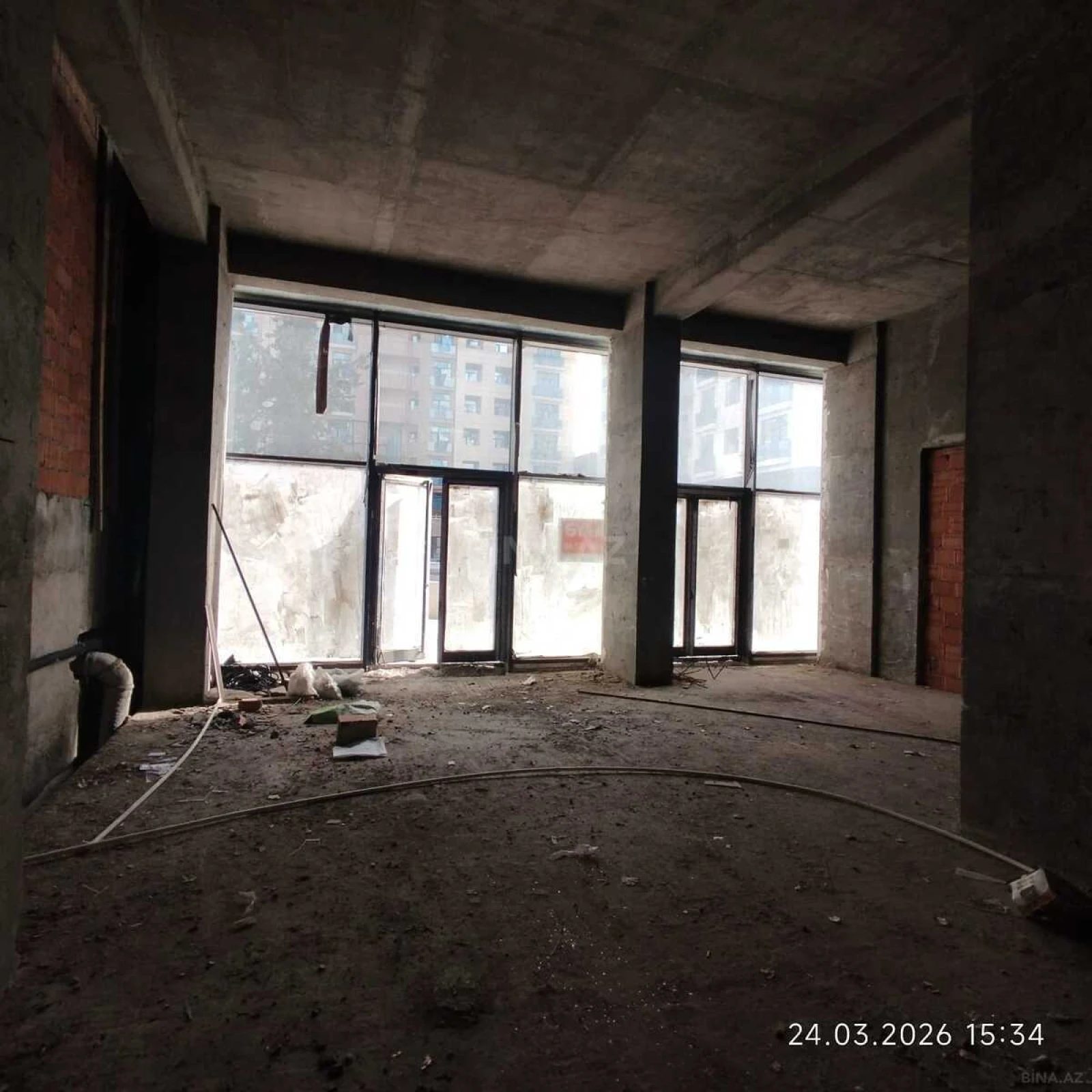 Kirayə verilir obyekt 166 m²