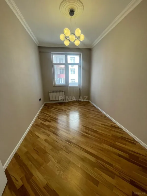Kirayə verilir 3 otaqlı mənzil 110 m²