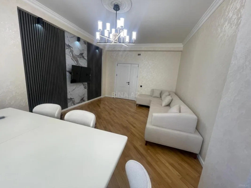 Kirayə verilir 3 otaqlı mənzil 110 m²