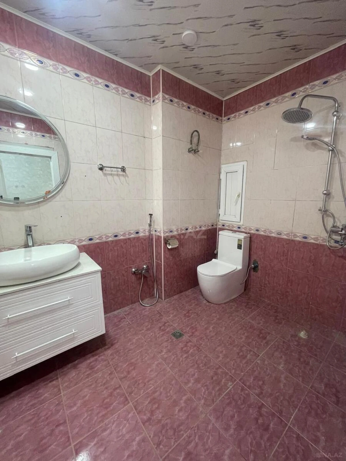 Kirayə verilir 3 otaqlı mənzil 110 m²