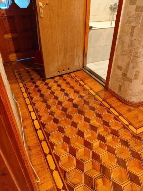 Satılır 4 otaqlı mənzil 100 m²