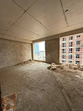 Satılır 4 otaqlı mənzil 169 m²