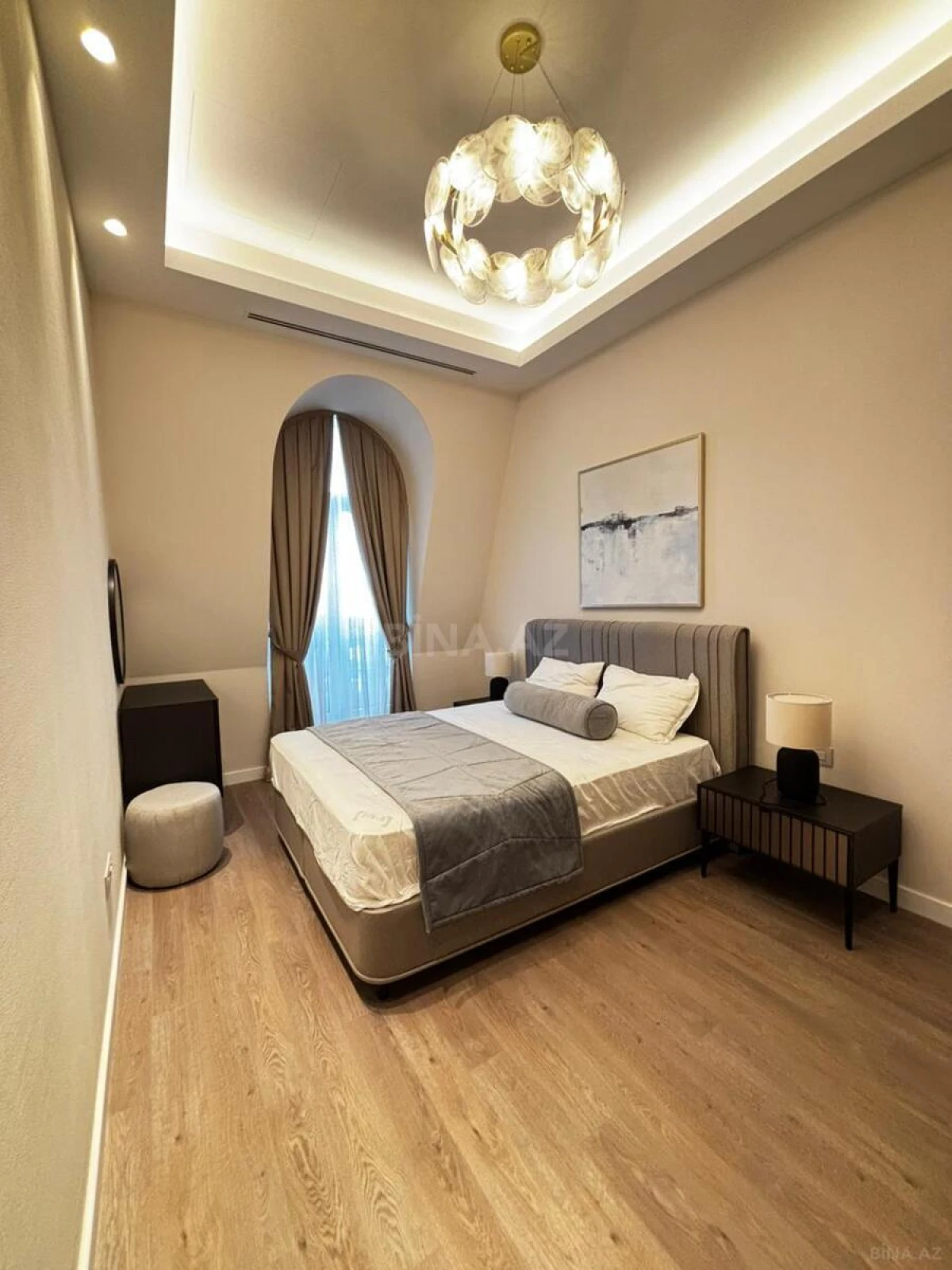 Kirayə verilir 3 otaqlı mənzil 125 m²
