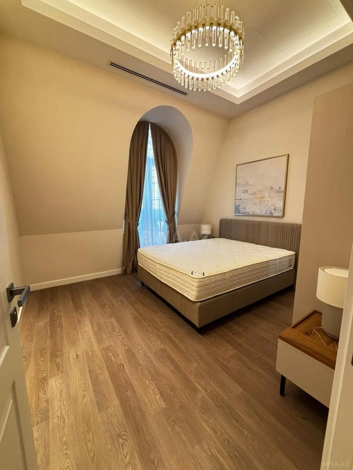 Kirayə verilir 3 otaqlı mənzil 125 m²